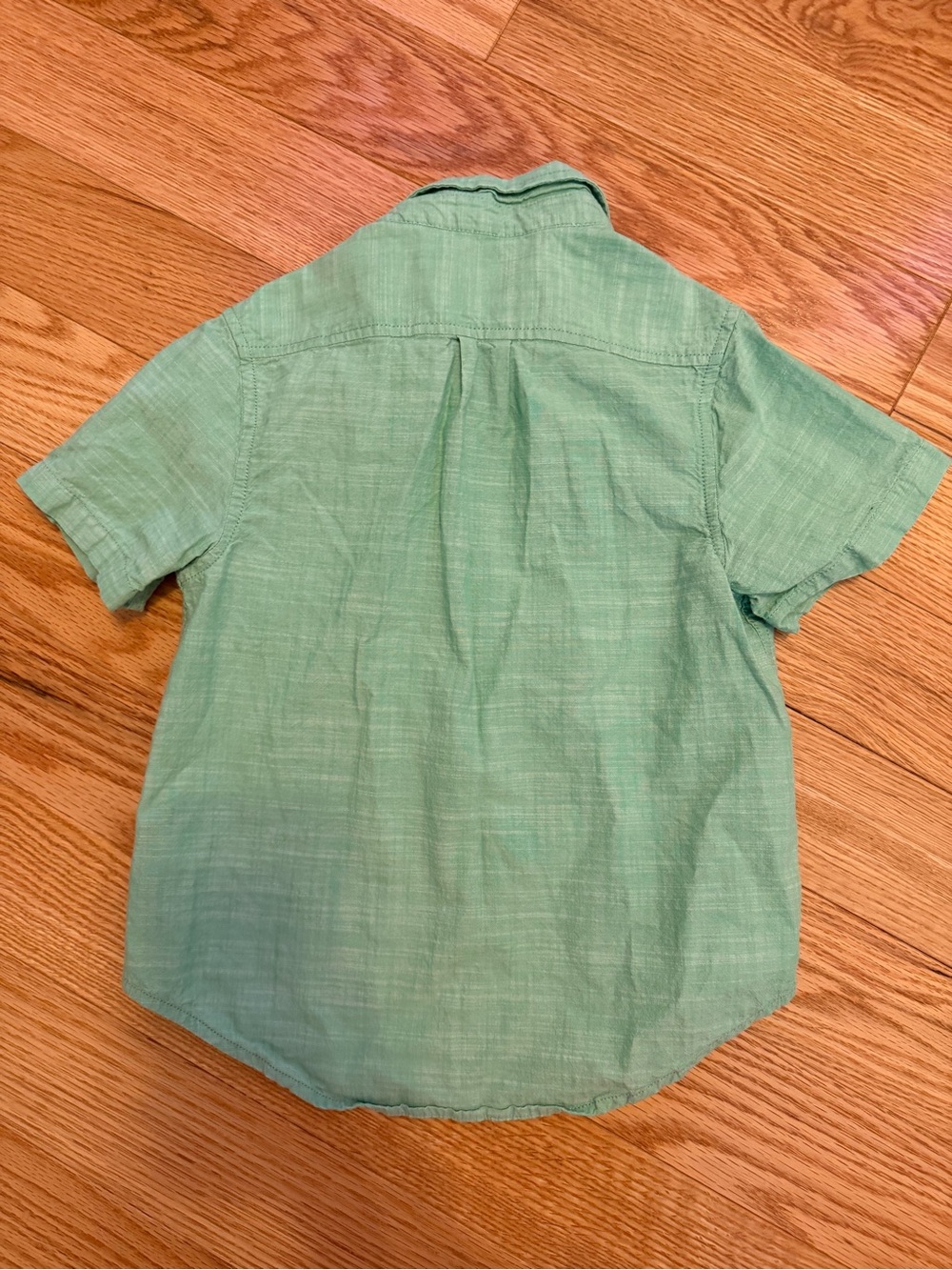 Cat & Jack Mint Green Short-Sleeve Button-Down Shirt - Picture 3 of 3